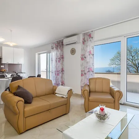 דירה 2 Bedroom Awesome In Viskovo