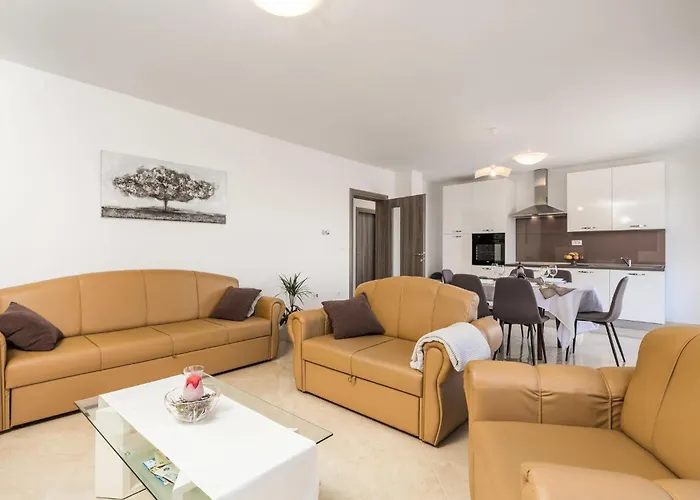 2 Bedroom Lovely In Apartman *