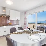 Cozy In With House Sea View *