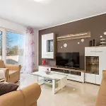 Cozy In With House Sea View Viskovo